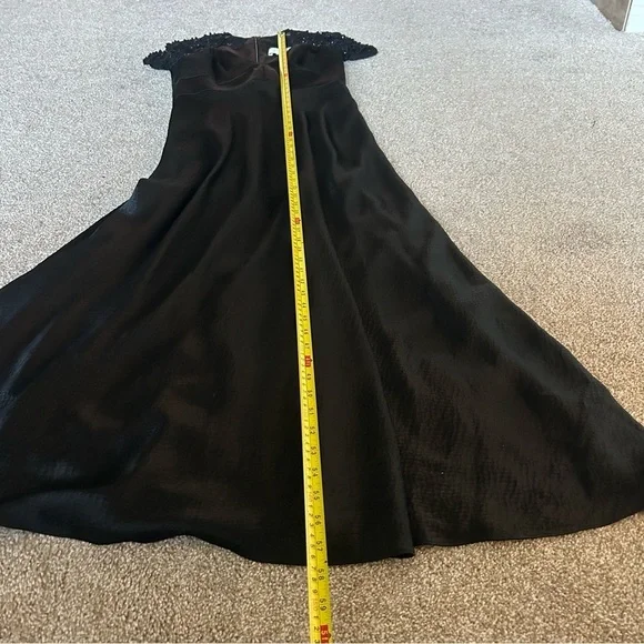 Badgley Mischka black beaded lace short sleeve silk formal evening gown 8 NWOT - Picture 14 of 17